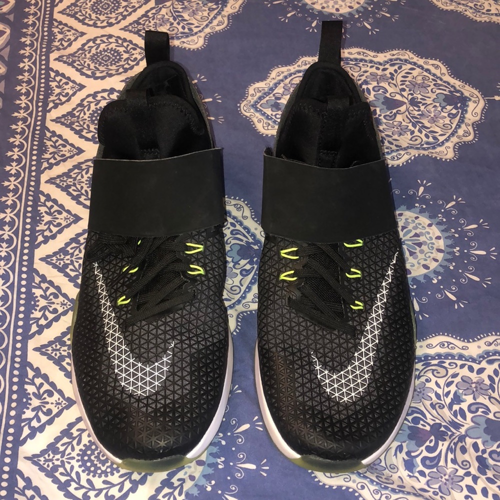 EUC Nike Zoom Training Sneakers